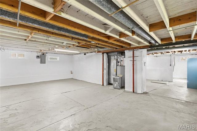 2970 Walton Road, St John, MO 63114