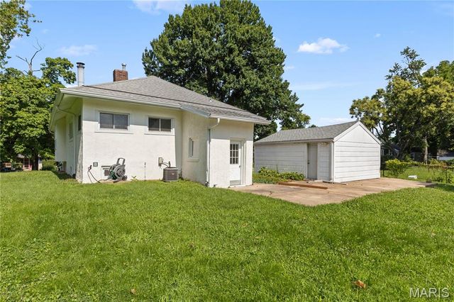 2970 Walton Road, St John, MO 63114