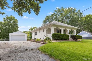 2970 Walton Road, St John, MO 63114