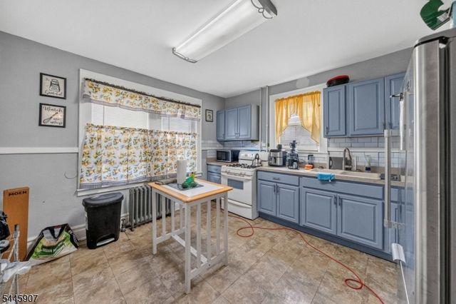 288 Pomona Ave 3, Newark City, NJ 07112
