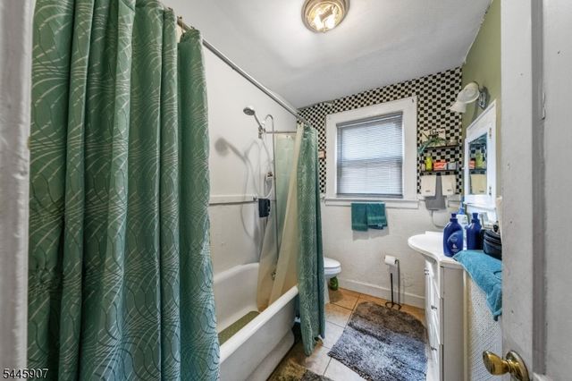 288 Pomona Ave 3, Newark City, NJ 07112