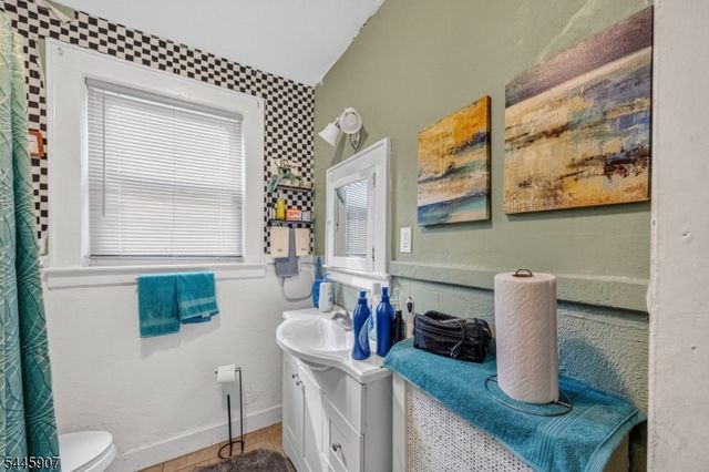 288 Pomona Ave 3, Newark City, NJ 07112