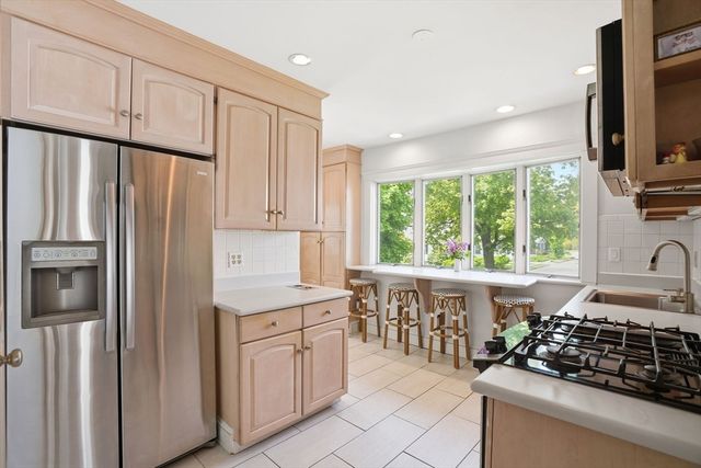 252 Washington St, Arlington, MA 02474