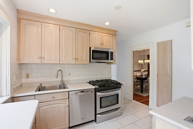 252 Washington St, Arlington, MA 02474