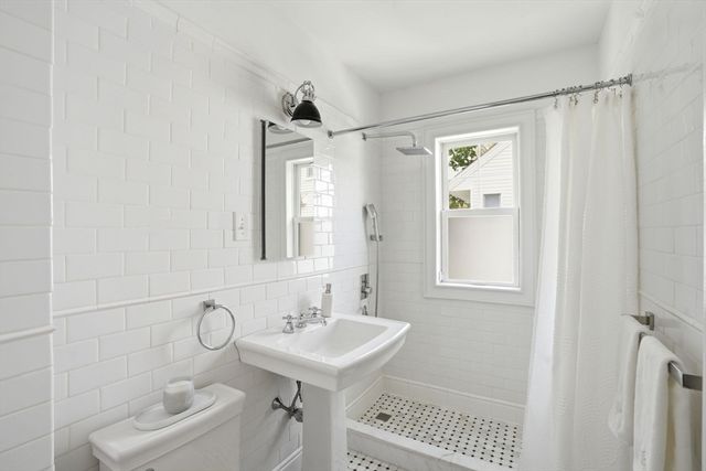 252 Washington St, Arlington, MA 02474