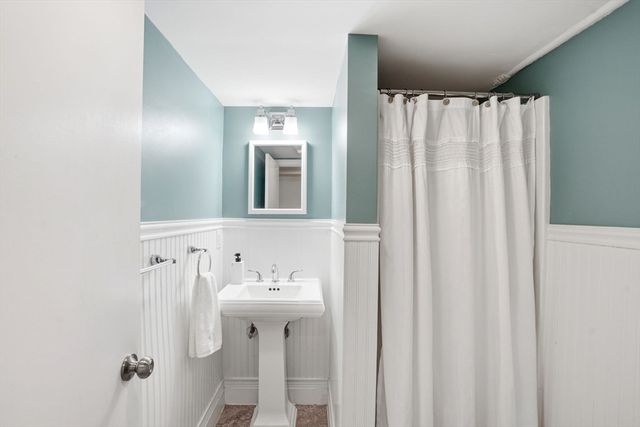 252 Washington St, Arlington, MA 02474