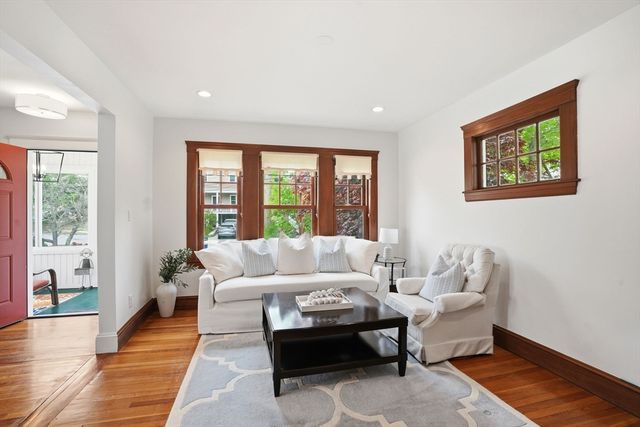 252 Washington St, Arlington, MA 02474