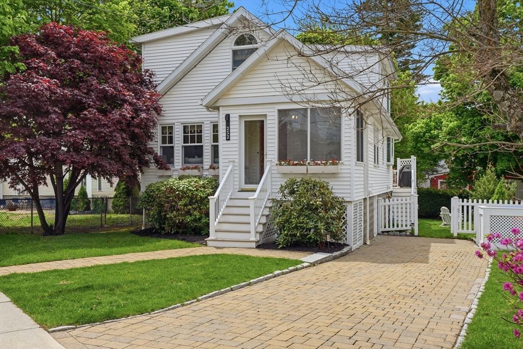 252 Washington St, Arlington, MA 02474