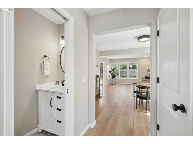 358 Se 69TH Ave, Hillsboro, OR 97123