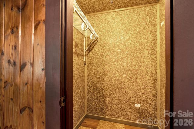 257 Pine Street, Black Mountain, NC 28711