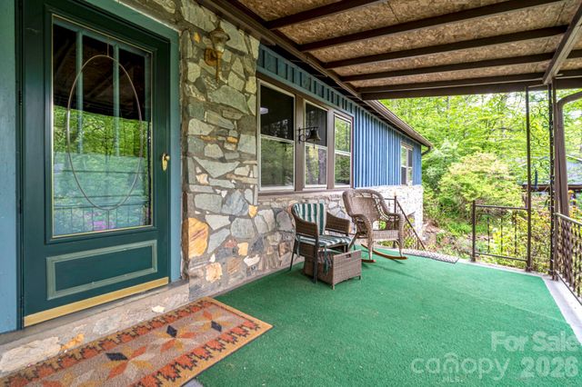 257 Pine Street, Black Mountain, NC 28711