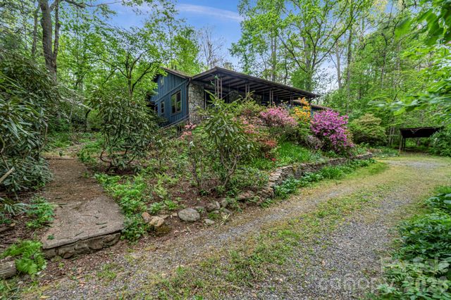 257 Pine Street, Black Mountain, NC 28711