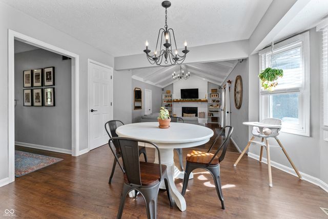 1224 S Vera Drive, New Palestine, IN 46163