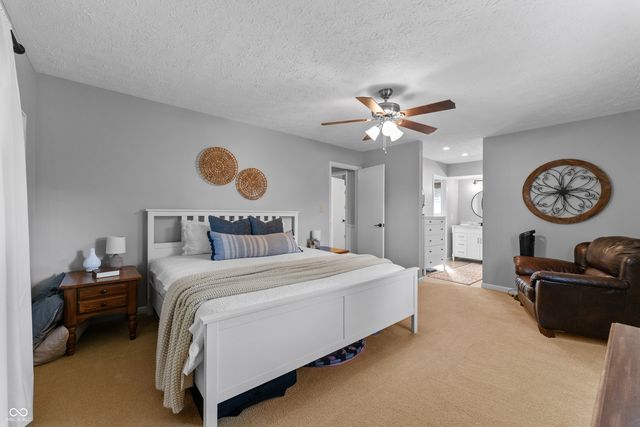 1224 S Vera Drive, New Palestine, IN 46163