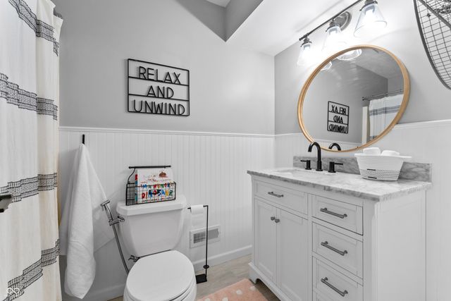 1224 S Vera Drive, New Palestine, IN 46163