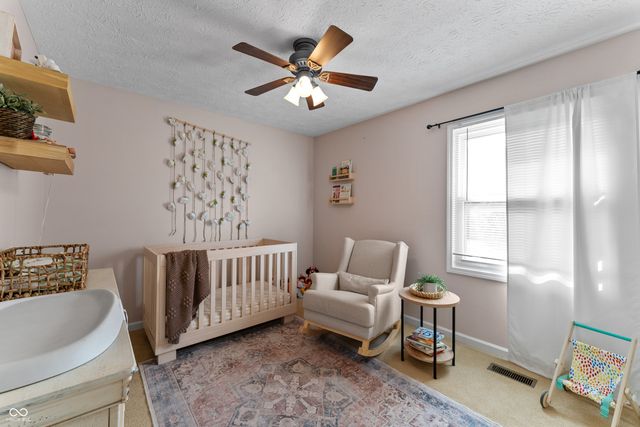 1224 S Vera Drive, New Palestine, IN 46163