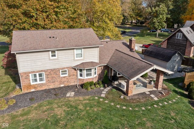 1224 S Vera Drive, New Palestine, IN 46163