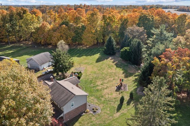 1224 S Vera Drive, New Palestine, IN 46163