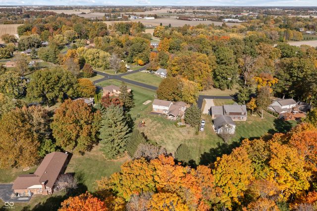 1224 S Vera Drive, New Palestine, IN 46163