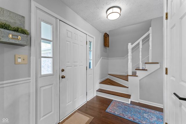 1224 S Vera Drive, New Palestine, IN 46163