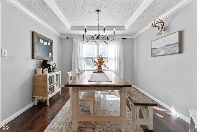 1224 S Vera Drive, New Palestine, IN 46163