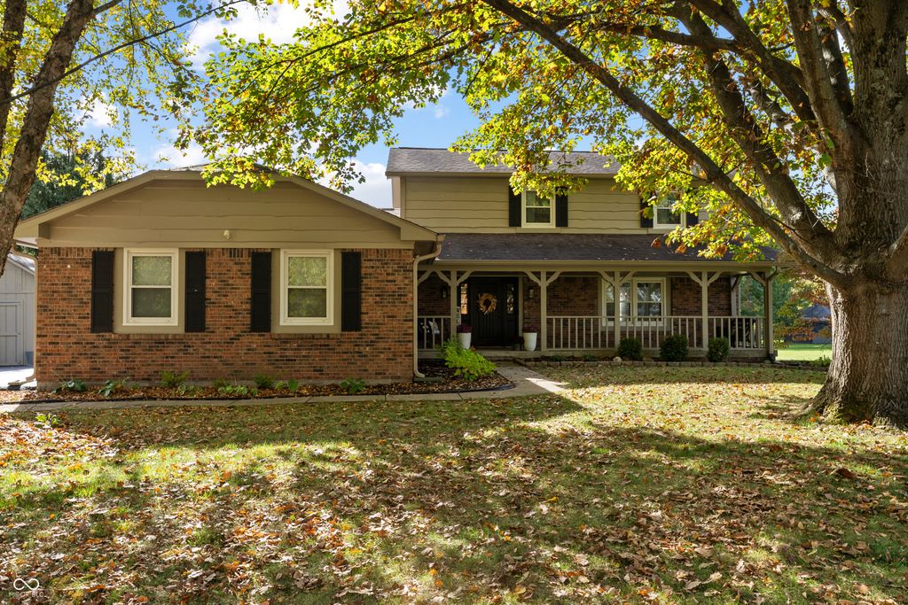 1224 S Vera Drive, New Palestine, IN 46163