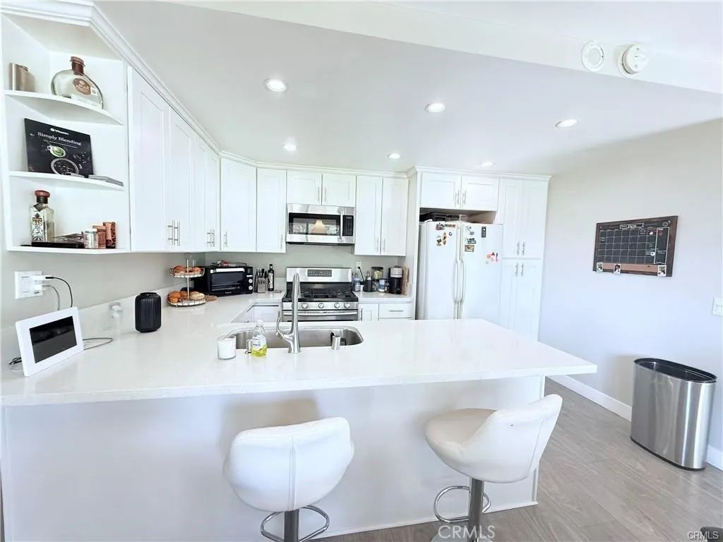 1525 Walnut Leaf 209, Walnut, CA 91789