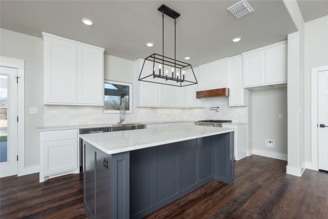 1007 Westwood Drive, Graham, TX 76450