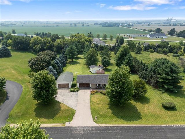 13001 W Glacier Drive, Evansville, WI 53536