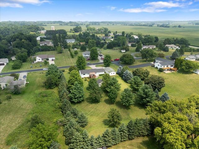 13001 W Glacier Drive, Evansville, WI 53536