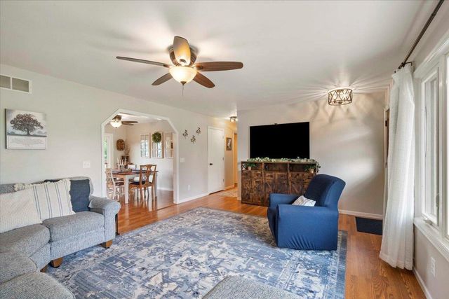 13001 W Glacier Drive, Evansville, WI 53536