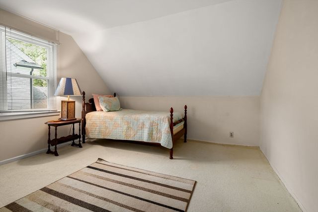24 Vernon Road, Natick, MA 01760