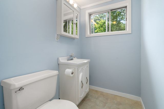 24 Vernon Road, Natick, MA 01760