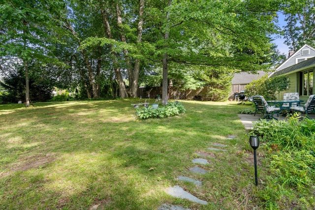 24 Vernon Road, Natick, MA 01760