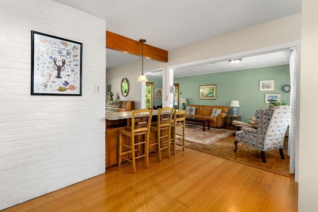 24 Vernon Road, Natick, MA 01760