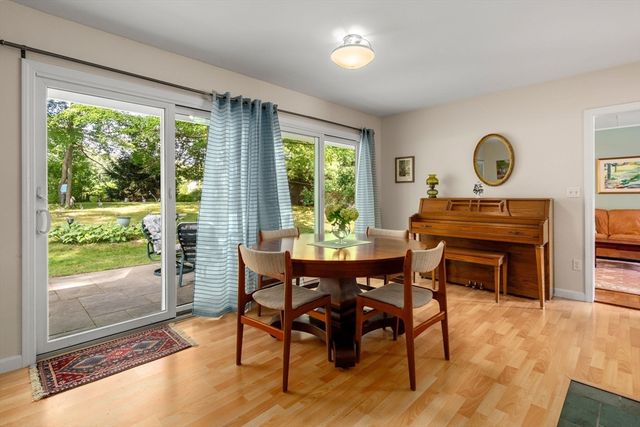 24 Vernon Road, Natick, MA 01760