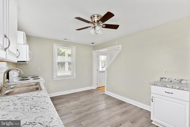 528 E QUEEN ST, Strasburg, VA 22657