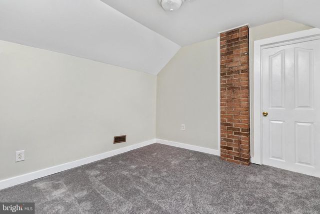 528 E QUEEN ST, Strasburg, VA 22657