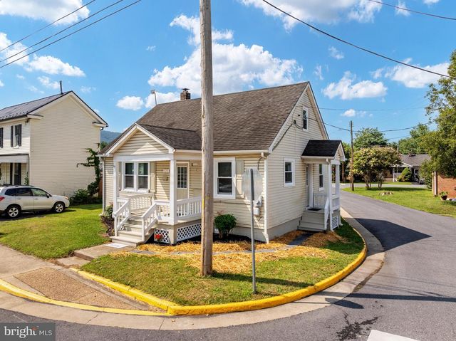 528 E QUEEN ST, Strasburg, VA 22657