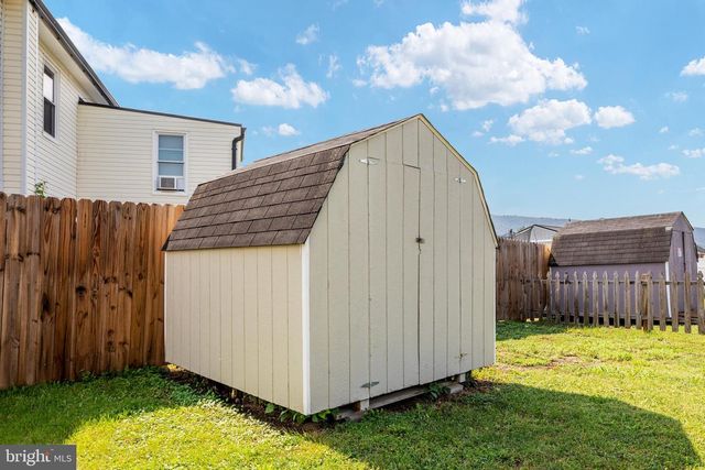 528 E QUEEN ST, Strasburg, VA 22657