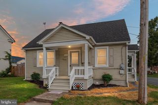 528 E QUEEN ST, Strasburg, VA 22657