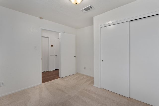 212 Rockcrest DR, Georgetown, TX 78628