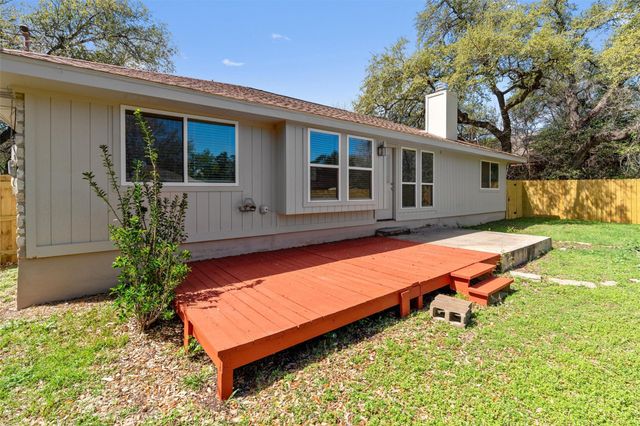 212 Rockcrest DR, Georgetown, TX 78628