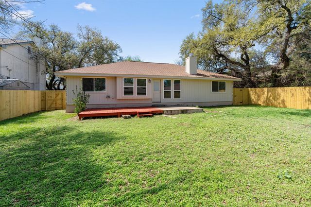 212 Rockcrest DR, Georgetown, TX 78628