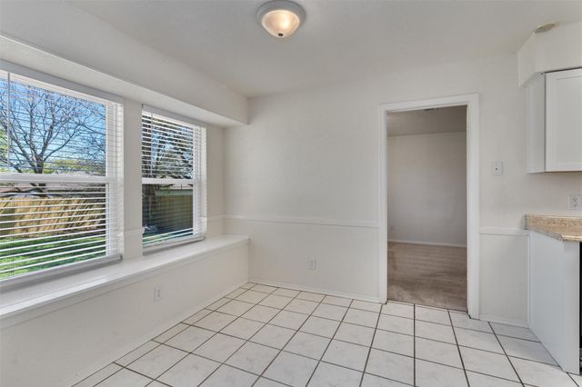 212 Rockcrest DR, Georgetown, TX 78628