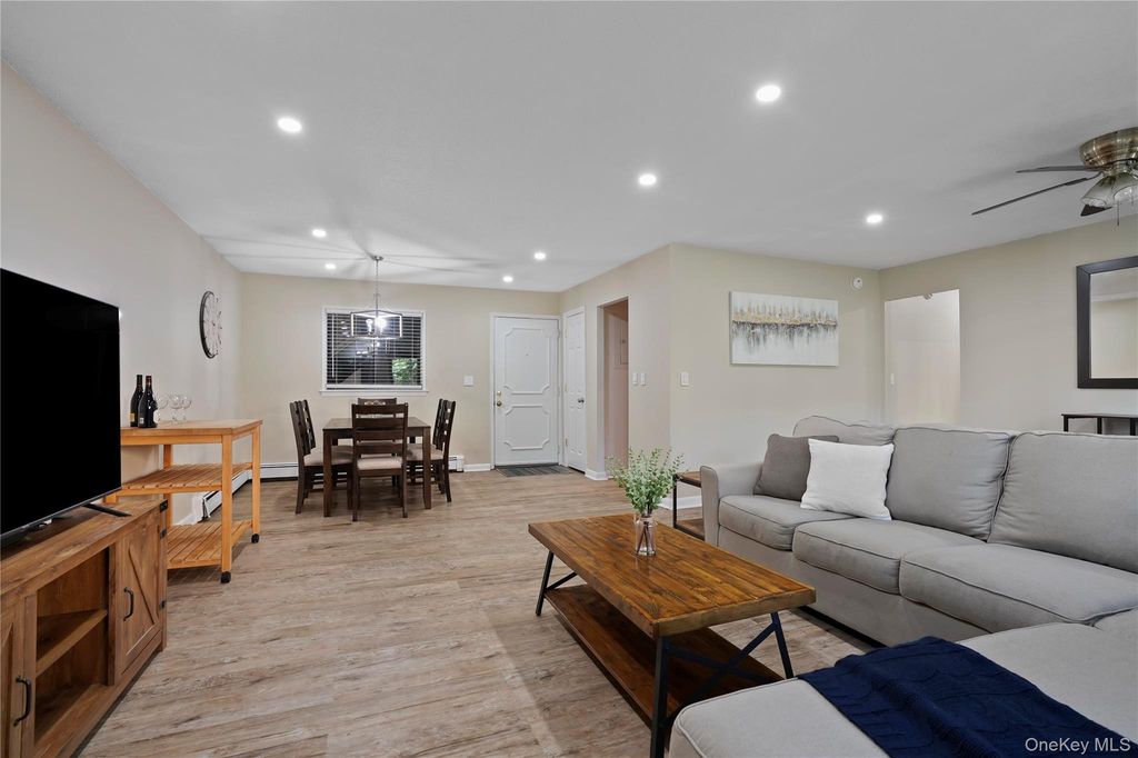 7 Granada Crescent 2, White Plains, NY 10603 — photo 4