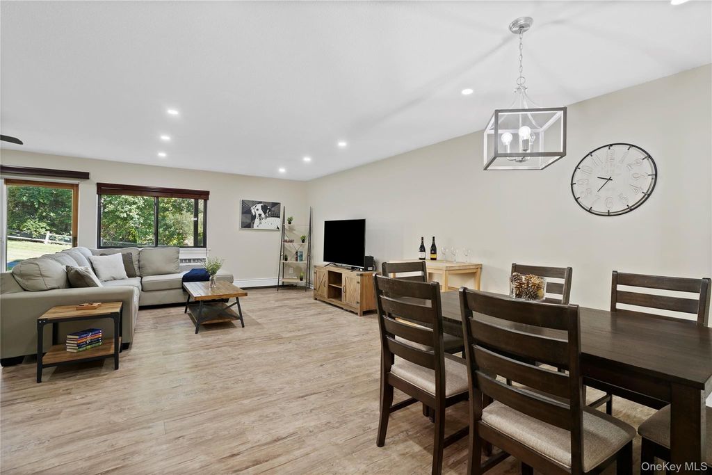 7 Granada Crescent 2, White Plains, NY 10603 — photo 5