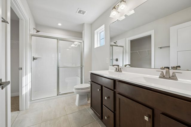 616 Streamview Dr, White House, TN 37188