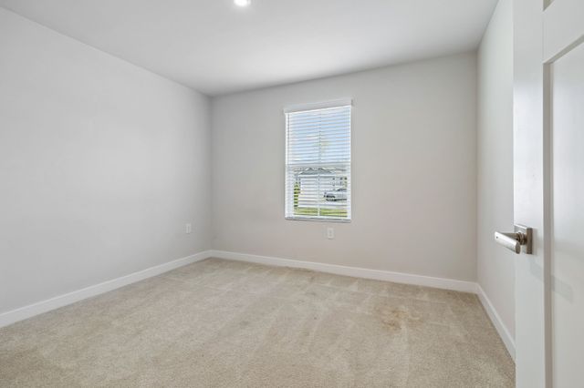 616 Streamview Dr, White House, TN 37188