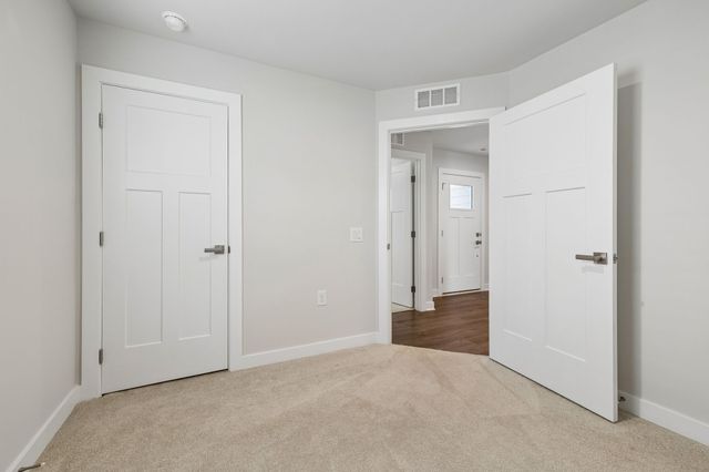 616 Streamview Dr, White House, TN 37188